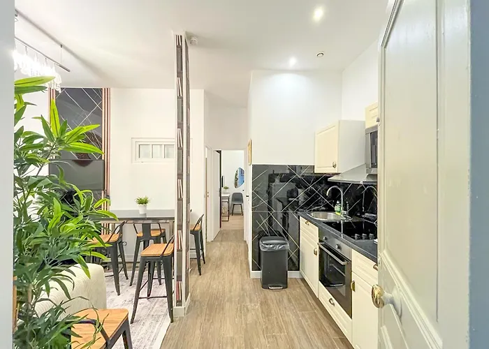 101 - Urban Centre Pompidou Apartman *